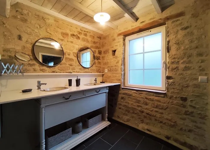 Omaha Secret Normandy 3*