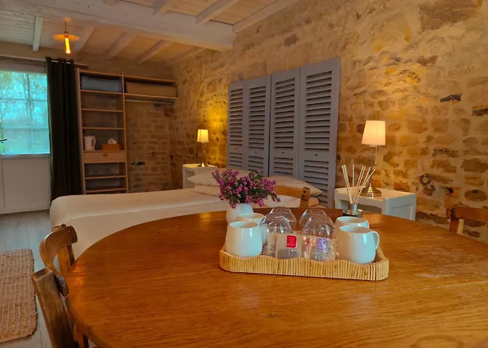 Omaha Secret Normandy Konukevi 3*