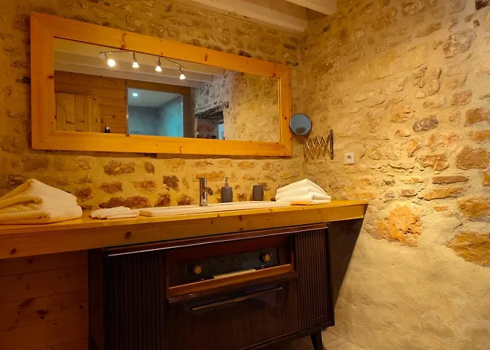 Omaha Secret Normandy Saint-Laurent-sur-Mer